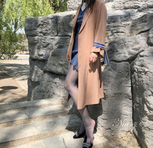 女人被两个男人躁舒服了电影-高清预告免费观看