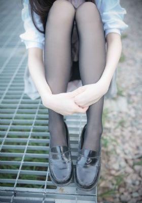 大庆偷情女-高清电影未删减版