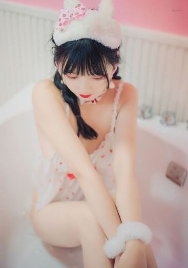 女子偷情情夫打自己女儿-热映免费观看超清