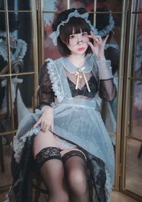 国产扒开美女双腿屁股流白浆-不卡韩剧神马影院